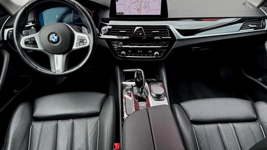 BMW Seria 5 520d xDrive sport-aut