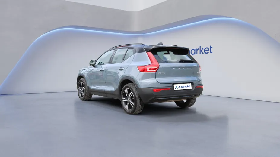 VOLVO XC40 XC40 B4 B R-Design aut