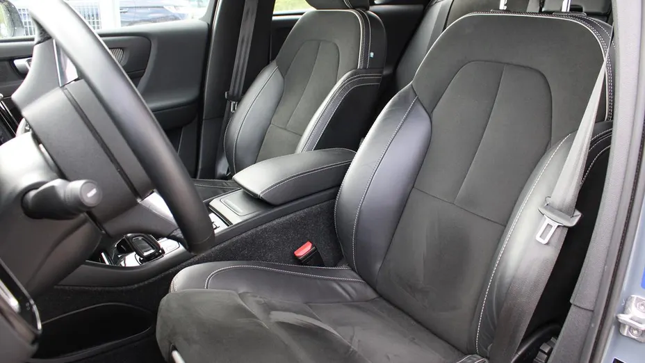 VOLVO XC40 XC40 B4 B R-Design aut