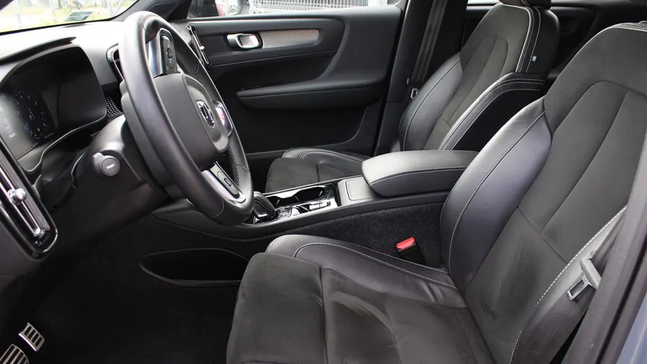 VOLVO XC40 XC40 B4 B R-Design aut