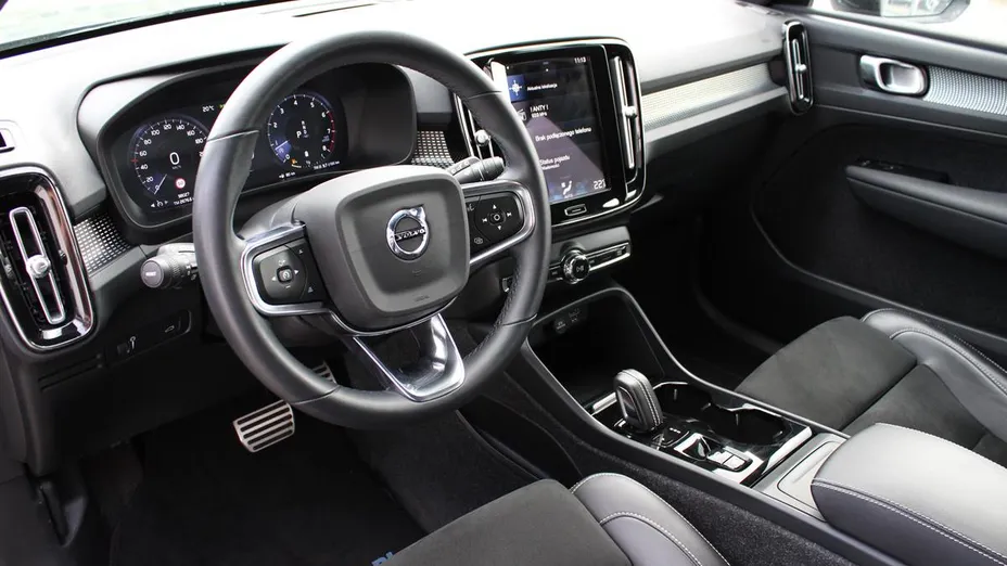 VOLVO XC40 XC40 B4 B R-Design aut