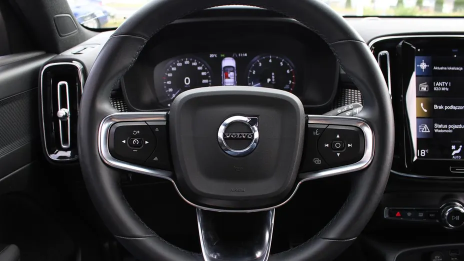 VOLVO XC40 XC40 B4 B R-Design aut