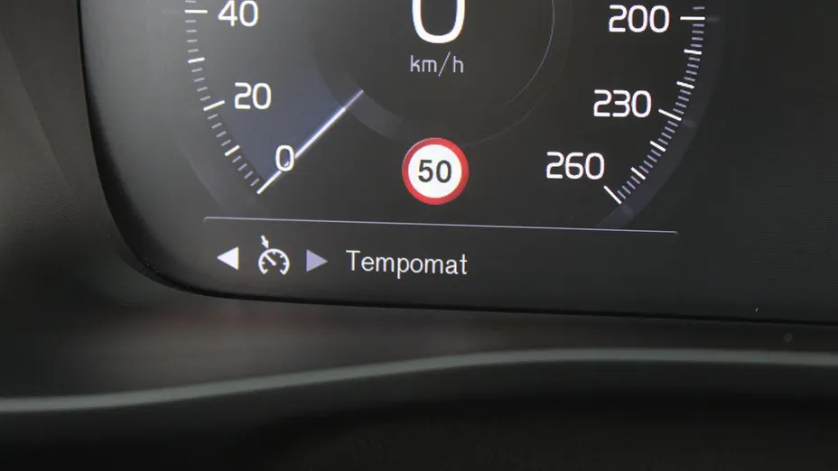 VOLVO XC40 XC40 B4 B R-Design aut