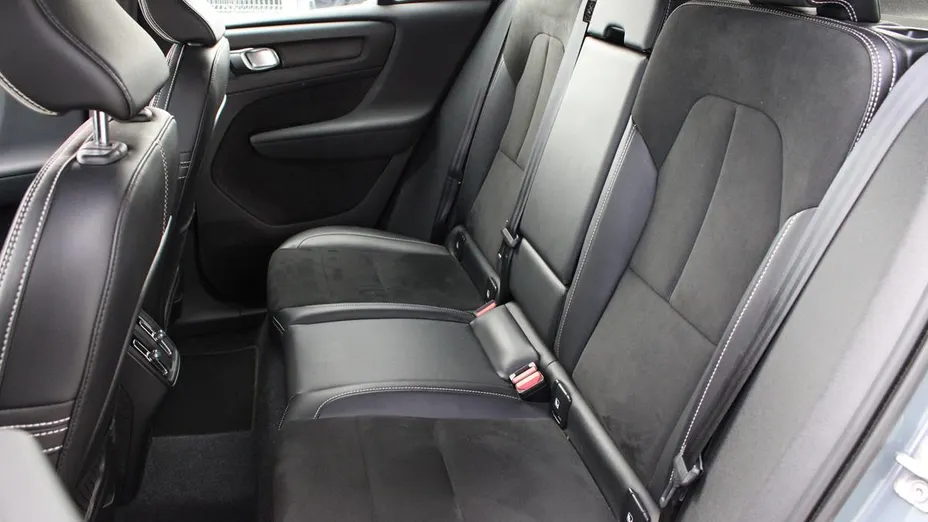 VOLVO XC40 XC40 B4 B R-Design aut