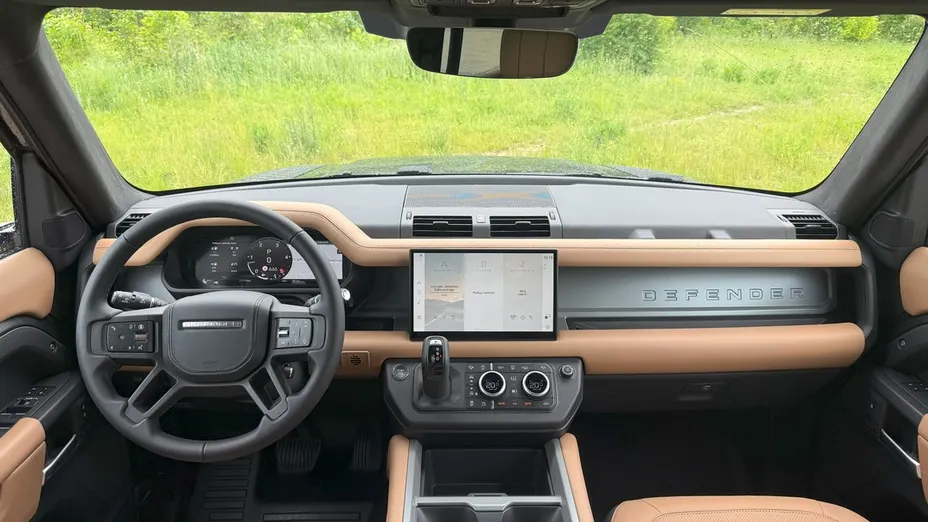 LAND ROVER Defender Defender 110 3.0 D250 mHEV X-Dynamic HSE