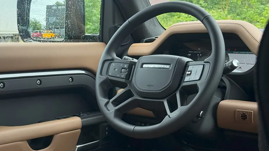 LAND ROVER Defender Defender 110 3.0 D250 mHEV X-Dynamic HSE