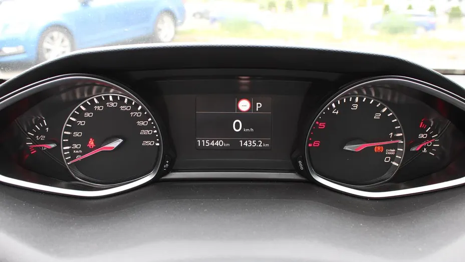 PEUGEOT 308 308 SW 1.5 BlueHDi Allure S&S EAT6
