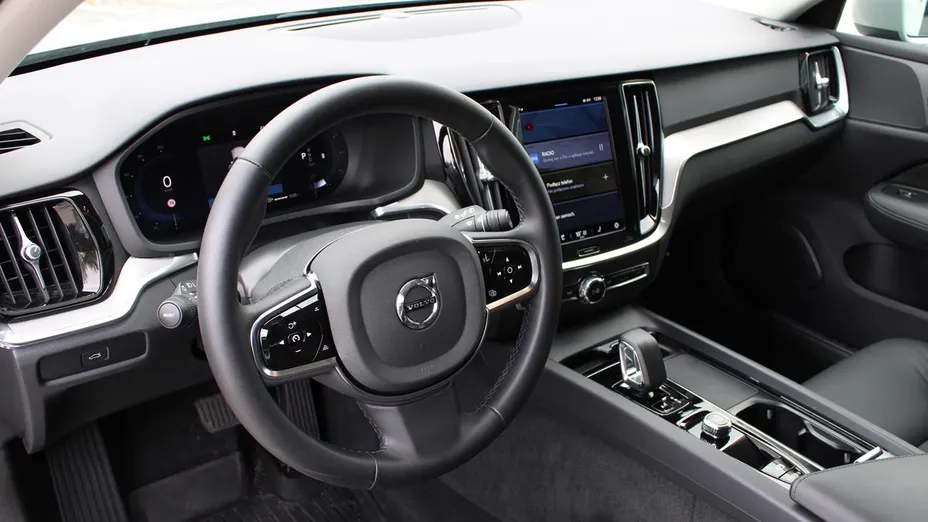 VOLVO V60 V60 CC Core B4 D AWD aut