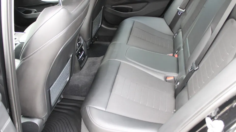 BMW Seria 3 320d xDrive Sport Line aut
