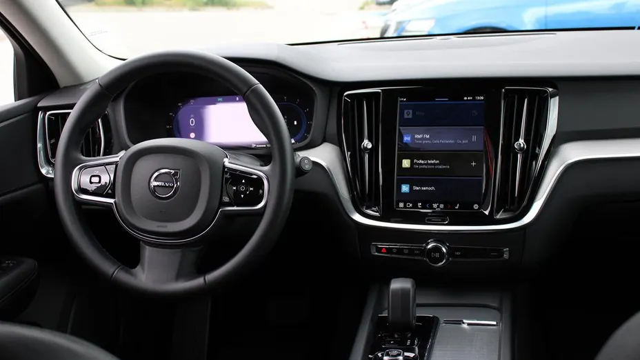 VOLVO V60 V60 CC Core B4 D AWD aut