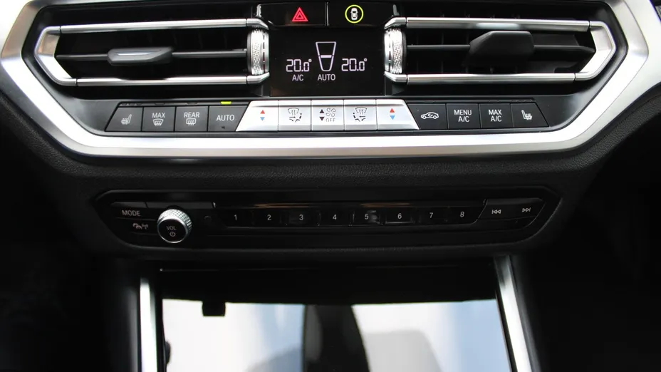 BMW Seria 3 320d xDrive Sport Line aut