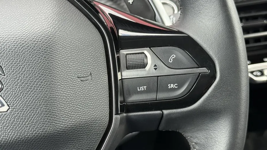 PEUGEOT 2008 2008 1.2 PureTech Allure S&S EAT8