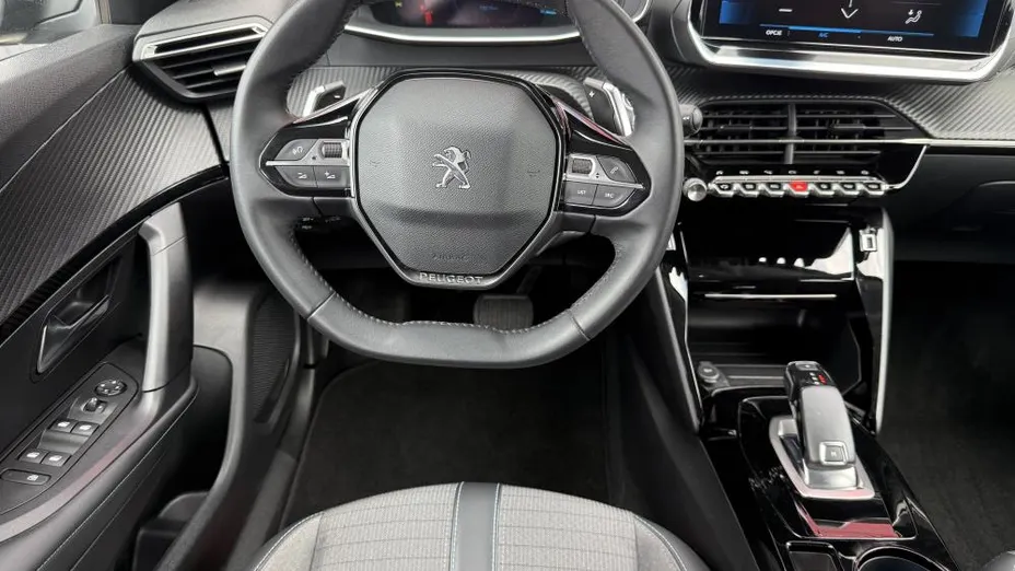PEUGEOT 2008 2008 1.2 PureTech Allure S&S EAT8