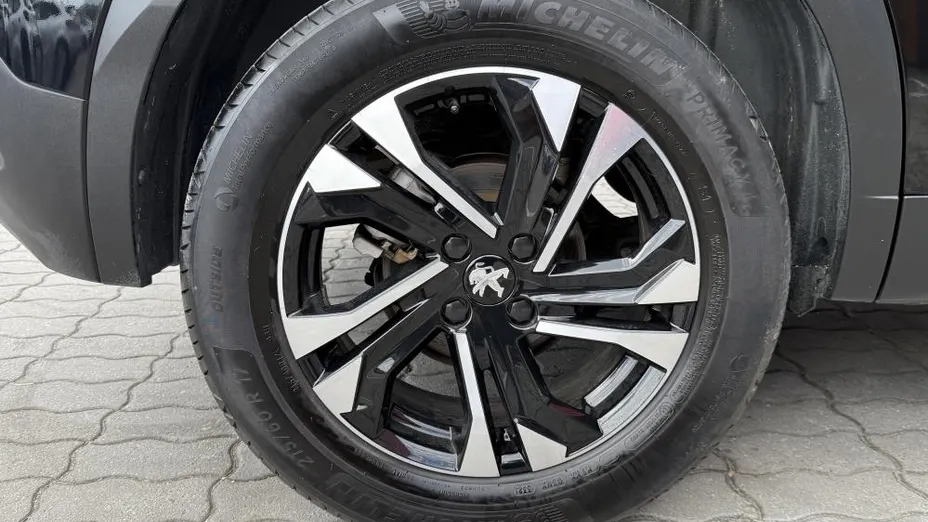 PEUGEOT 2008 2008 1.2 PureTech Allure S&S EAT8