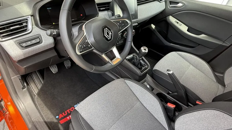 RENAULT Clio Clio 1.0 TCe Techno
