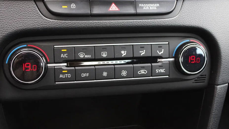 KIA XCeed XCeed 1.5 T-GDI L Business Line DCT