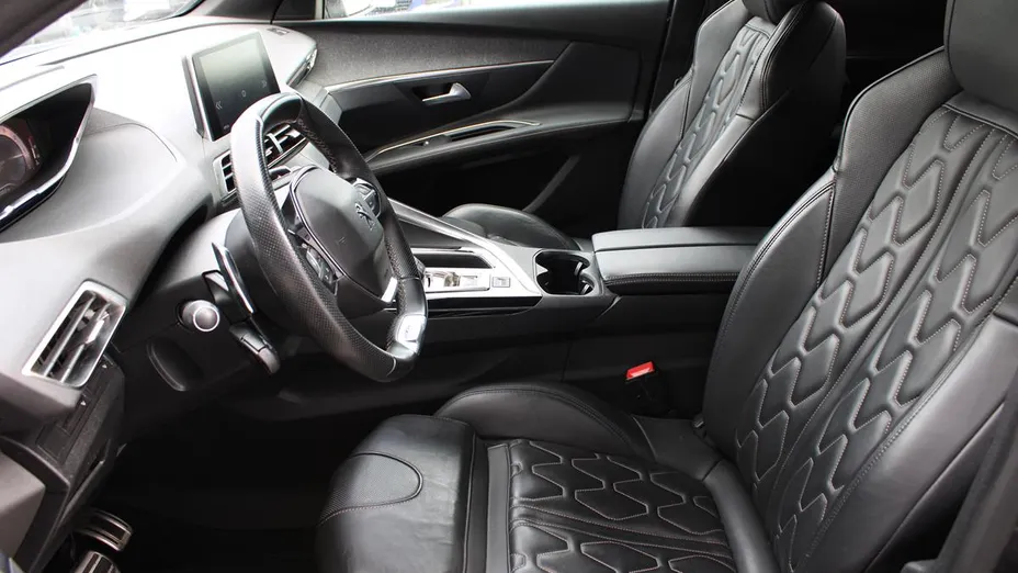 PEUGEOT 3008 3008 1.6 PureTech GPF GT Line S&S EAT8