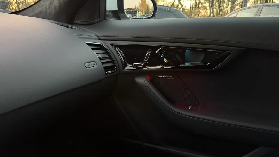 JAGUAR F-Type F-Type 2.0 Turbo R-Dynamic aut