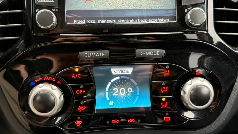 NISSAN Juke Juke 1.6 N-Connecta Xtronic