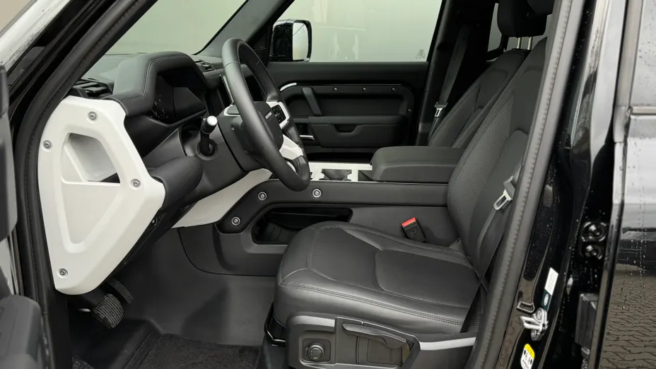 LAND ROVER Defender Defender 110 3.0 D250 mHEV S