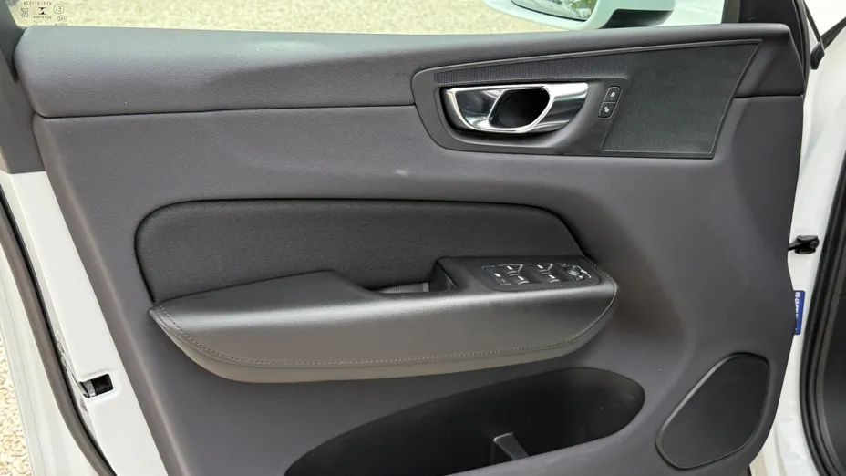 VOLVO XC60 XC60 B4 B Momentum aut