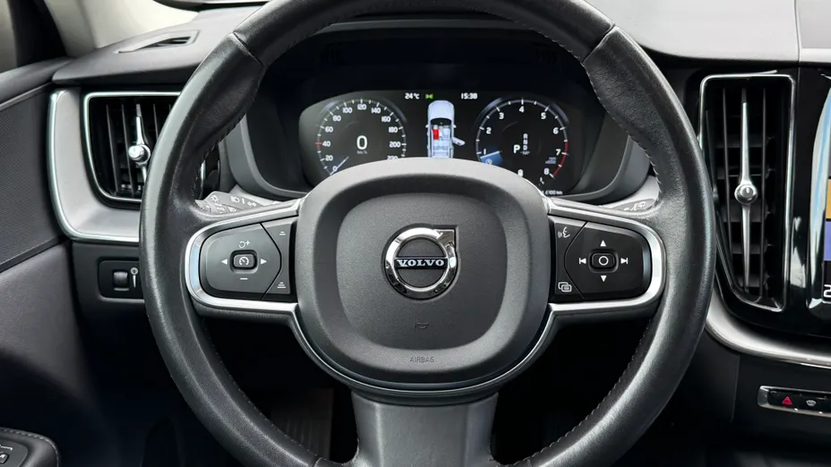 VOLVO XC60 XC60 B4 B Momentum aut