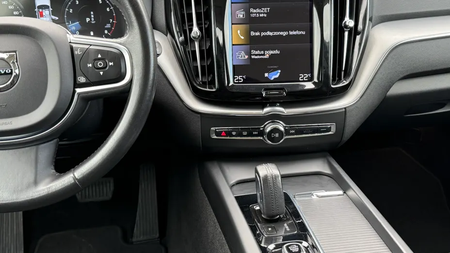 VOLVO XC60 XC60 B4 B Momentum aut