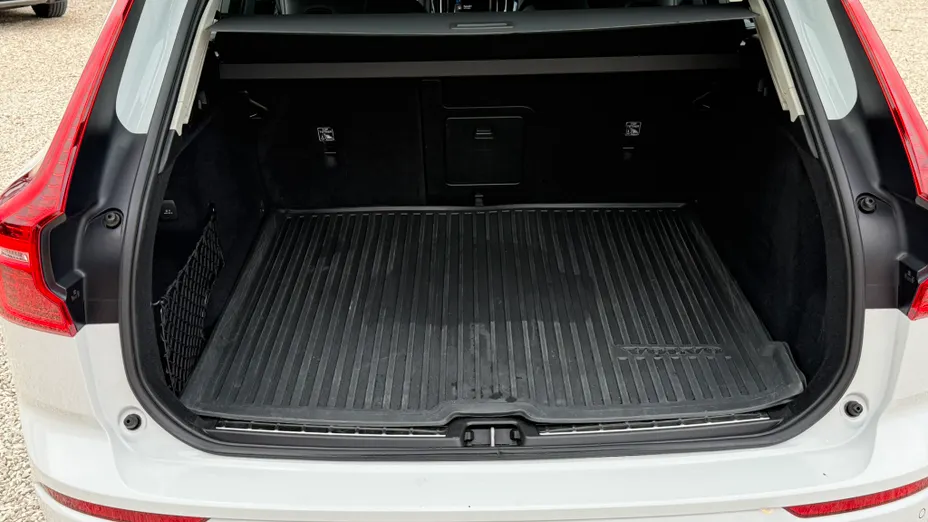 VOLVO XC60 XC60 B4 B Momentum aut