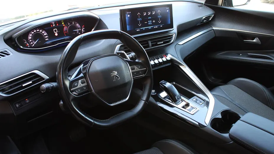 PEUGEOT 3008 3008 1.5 BlueHDi Allure S&S EAT8