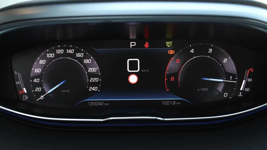 PEUGEOT 3008 3008 1.5 BlueHDi Allure S&S EAT8