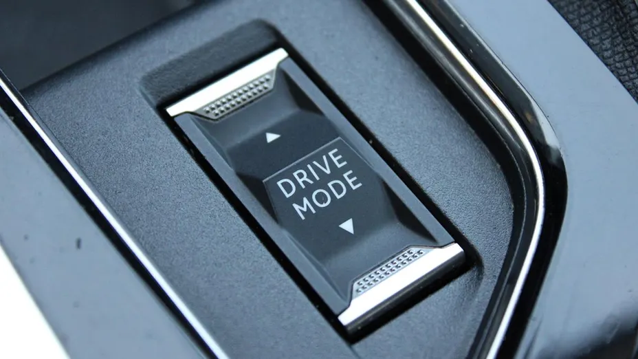 PEUGEOT 3008 3008 1.5 BlueHDi Allure S&S EAT8
