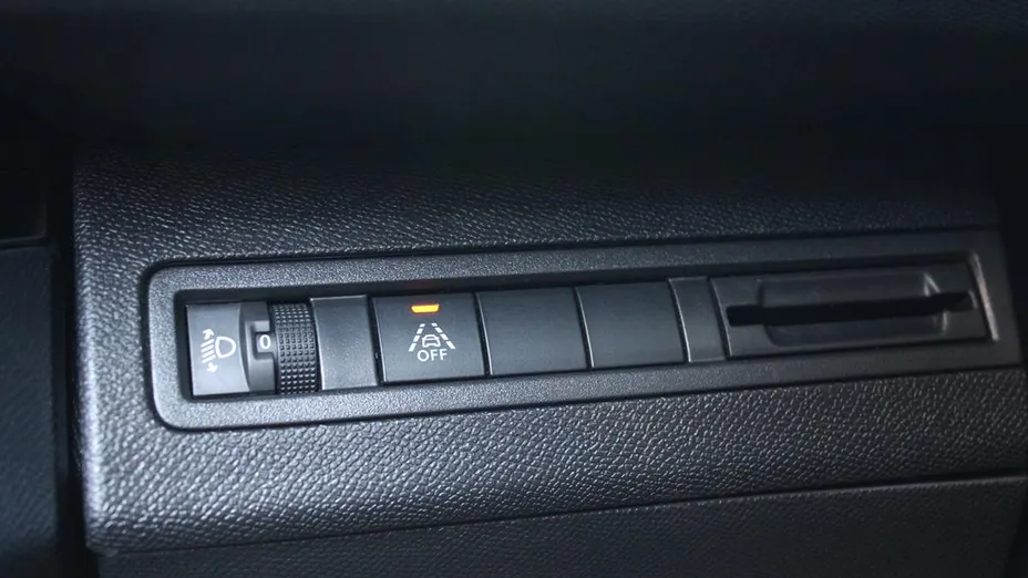 PEUGEOT 3008 3008 1.5 BlueHDi Allure S&S EAT8