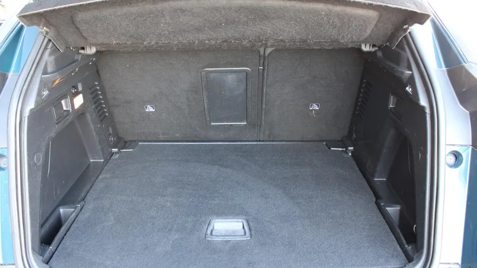 PEUGEOT 3008 3008 1.5 BlueHDi Allure S&S EAT8