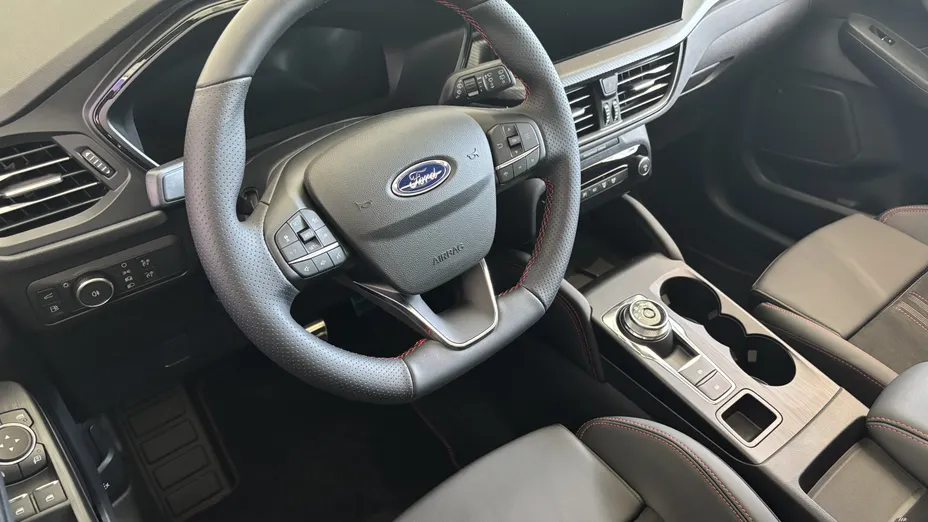 FORD Kuga Kuga 2.5P PHEV FWD ST-Line X eCVT Nowy