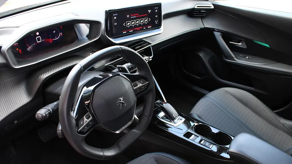 PEUGEOT 2008 2008 1.2 PureTech Allure S&S EAT8