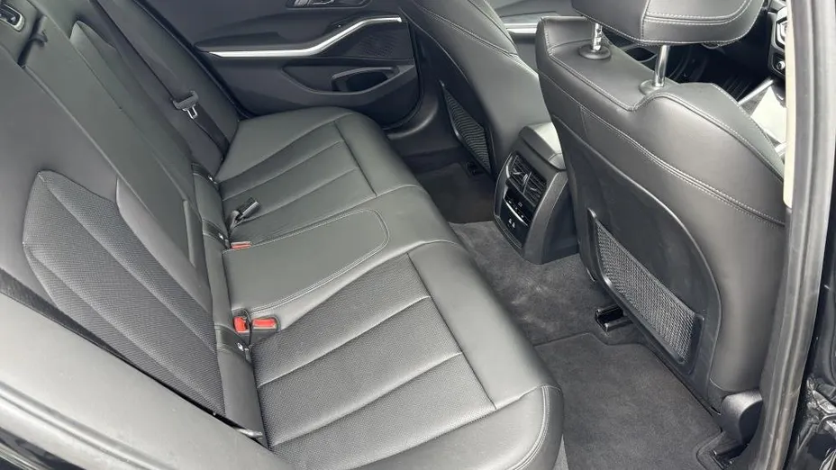 BMW Seria 3 320d xDrive mHEV Luxury Line aut