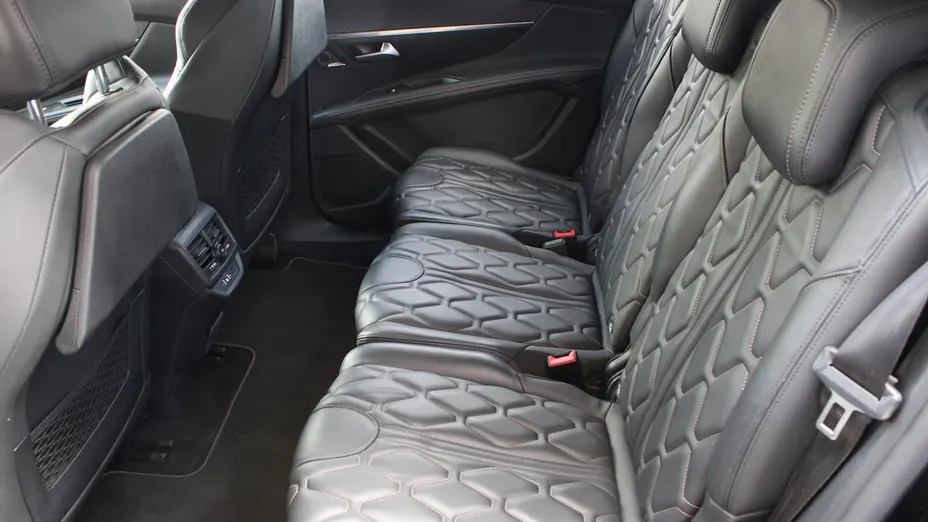 PEUGEOT 5008 5008 1.6 PureTech GT Line S&S EAT8
