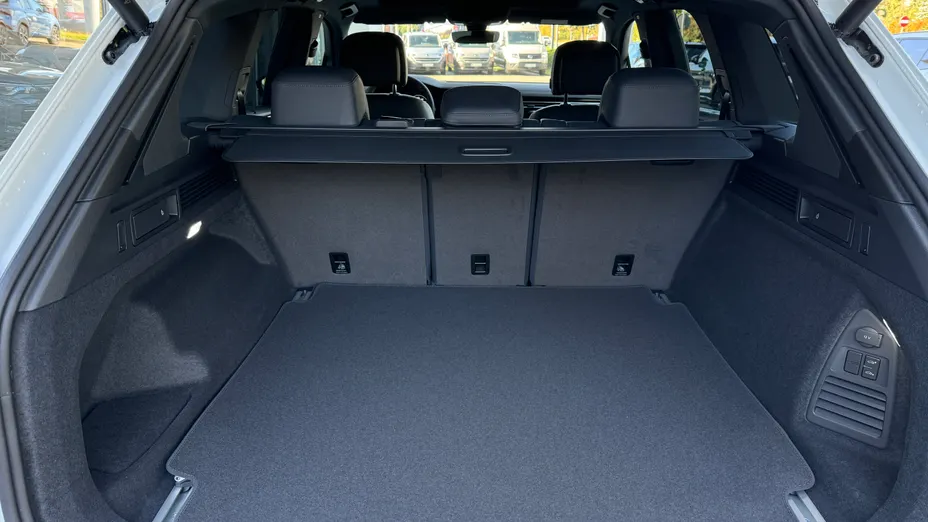 VOLKSWAGEN Touareg Touareg 3.0 V6 TDI 4Motion R-Line Nowy