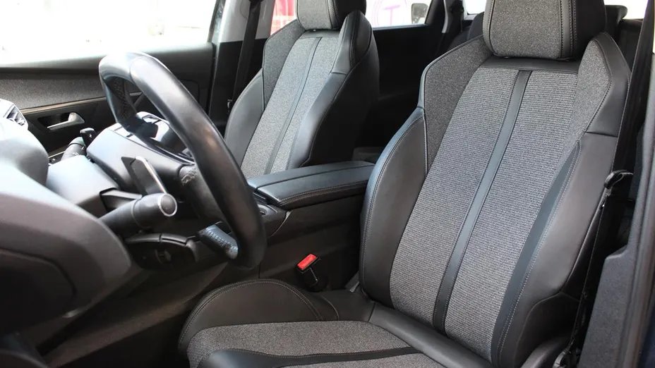PEUGEOT 5008 5008 1.6 PureTech Allure S&S EAT8