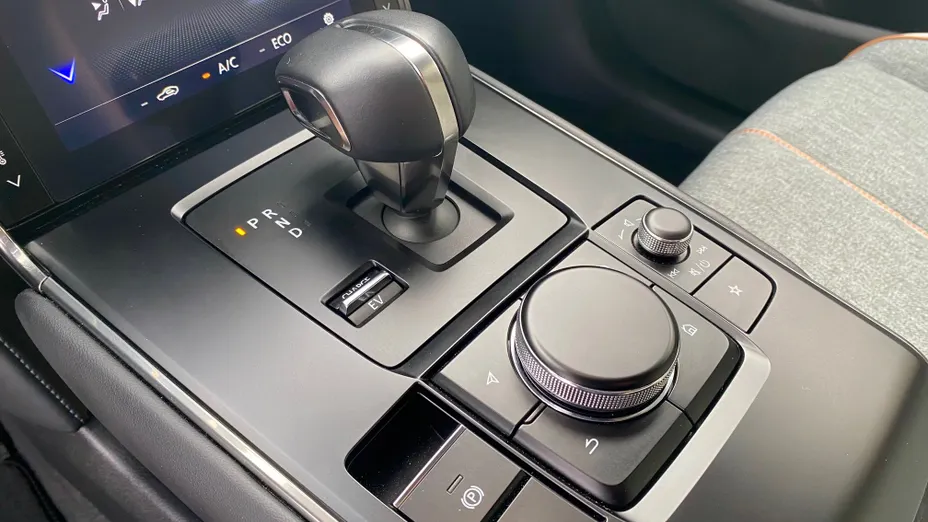 MAZDA MX-30 MX-30 R-EV PHEV Makoto