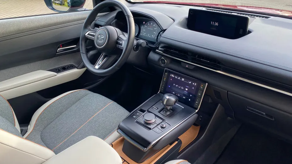 MAZDA MX-30 MX-30 R-EV PHEV Makoto