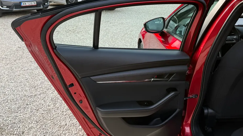 MAZDA 3 3 2.0 mHEV Kanjo