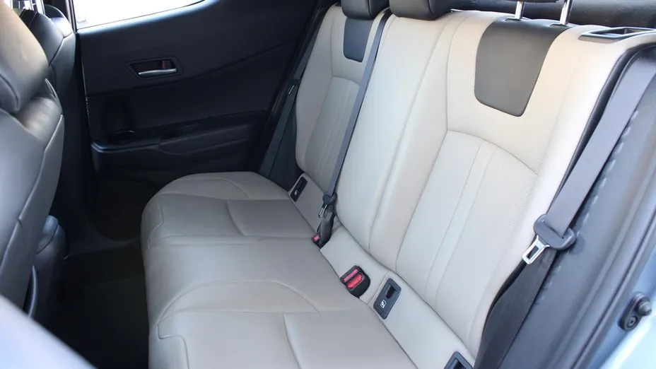 TOYOTA C-HR C-HR 2.0 Hybrid Executive