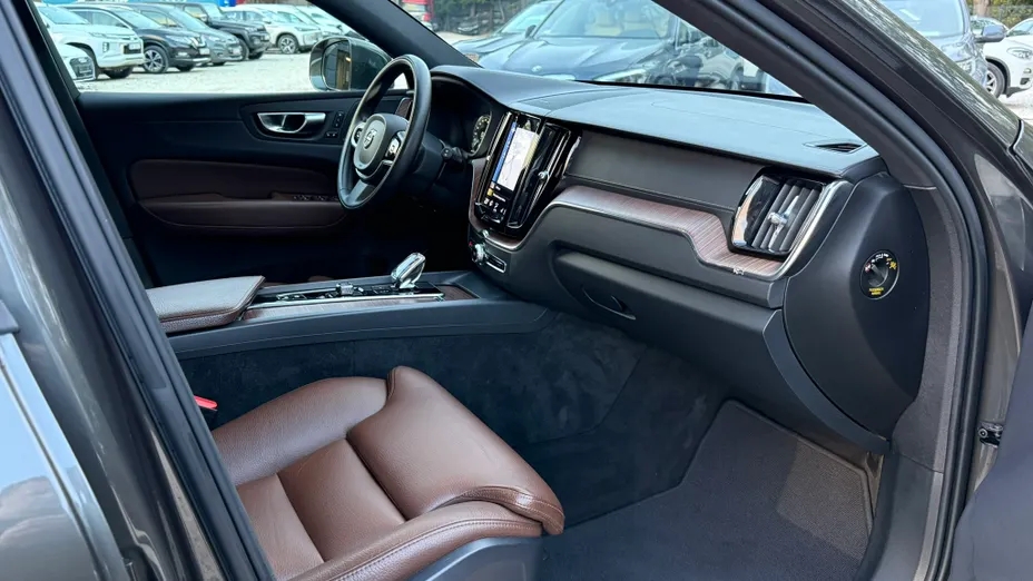 VOLVO XC60 XC60 B4 B Inscription aut