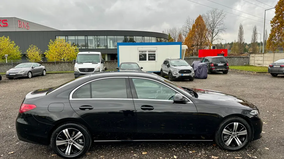 MERCEDES-BENZ C Klasa C 220 d mHEV Avantgarde