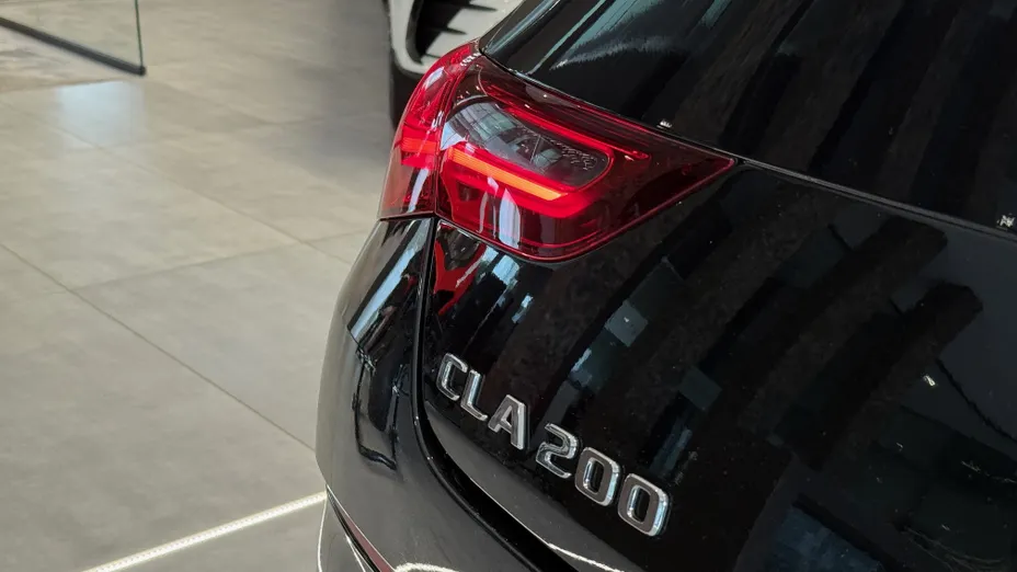 MERCEDES-BENZ CLA CLA 200 AMG Line 7G-DCT