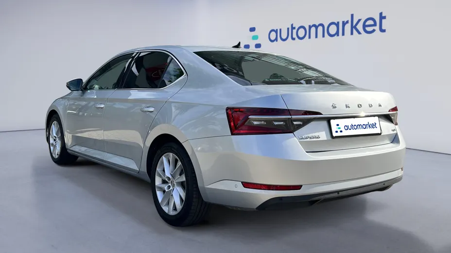 SKODA Superb Superb 2.0 TDI 4x4 Style DSG