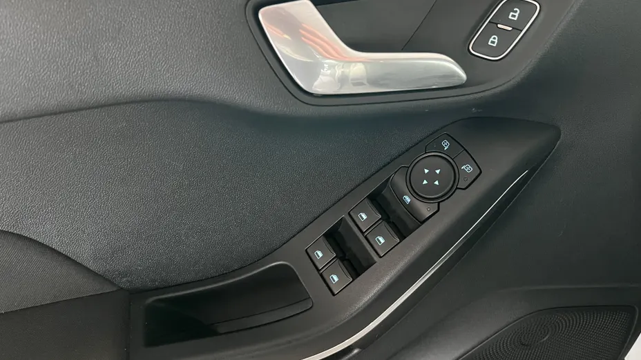 FORD Fiesta Fiesta 1.0 EcoBoost mHEV Titanium