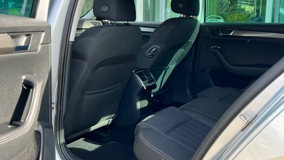 SKODA Superb Superb 2.0 TDI 4x4 Style DSG