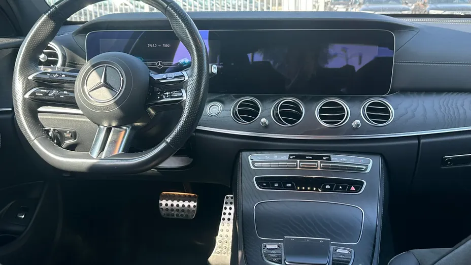 MERCEDES-BENZ E Klasa E 220 d 4-Matic